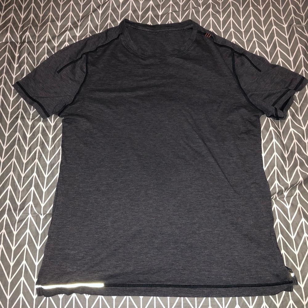 Men’s Lululemon Gray T-Shirt Metal Vent